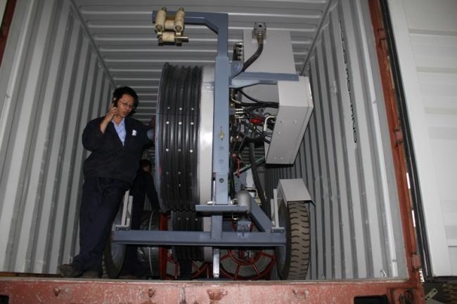 60kN Transmission Line Stringing Equipment Tractor Puller with 16mm ...