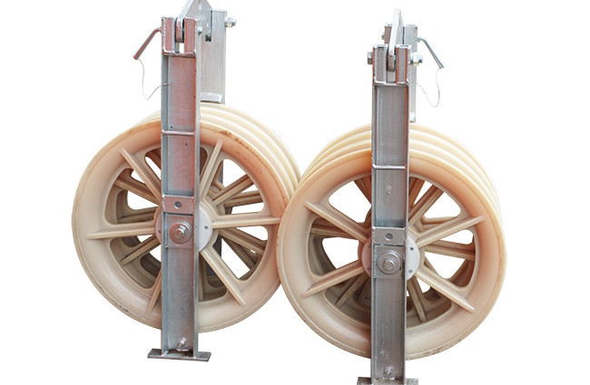 Nylon Wheel Bundled Conductor Pulley Block For 3 Bundle Conductors